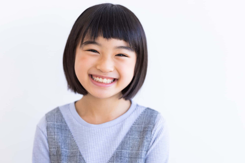 床矯正で綺麗な歯並びになった子ども