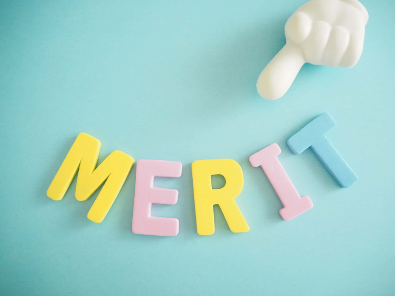 審美歯科での治療のメリットを説明するイメージ