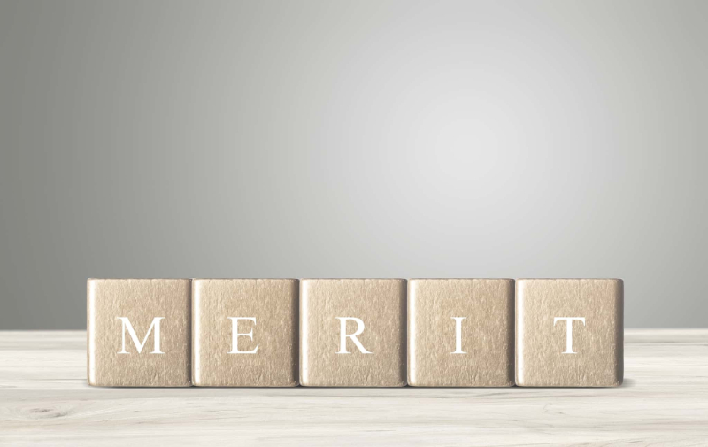 マイオブレースのメリットを示す文字